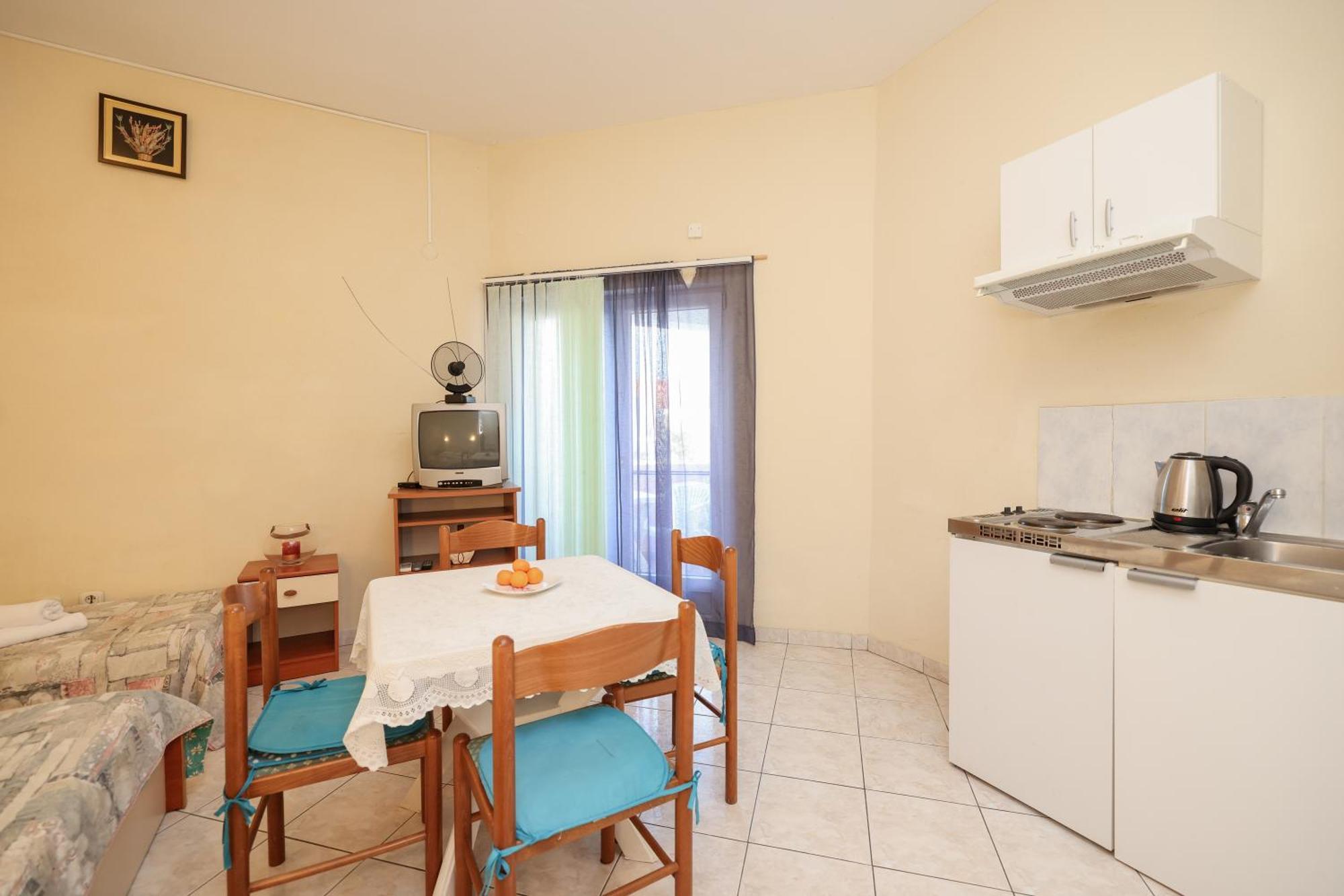 Beachfront Apartments Jermen Sukosan Ngoại thất bức ảnh